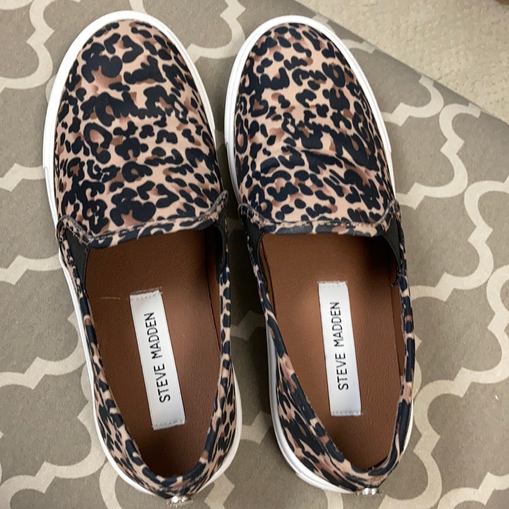 Steve Madden leopard sneakers - Picture 1 of 7